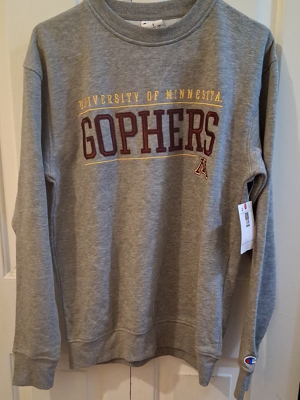 Champion Gray University of Minnesota Gophers Crewneck Sweatshirt (Box 2)